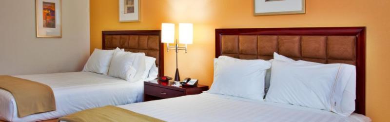 Holiday Inn Express Hotel & Suites Brooksville-I-75 By Ihg Ridge Manor Exterior photo