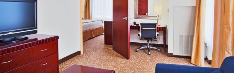 Holiday Inn Express Hotel & Suites Brooksville-I-75 By Ihg Ridge Manor Exterior photo