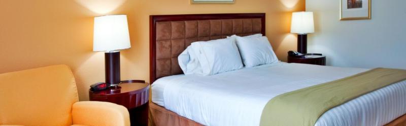 Holiday Inn Express Hotel & Suites Brooksville-I-75 By Ihg Ridge Manor Exterior photo