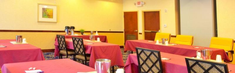 Holiday Inn Express Hotel & Suites Brooksville-I-75 By Ihg Ridge Manor Exterior photo